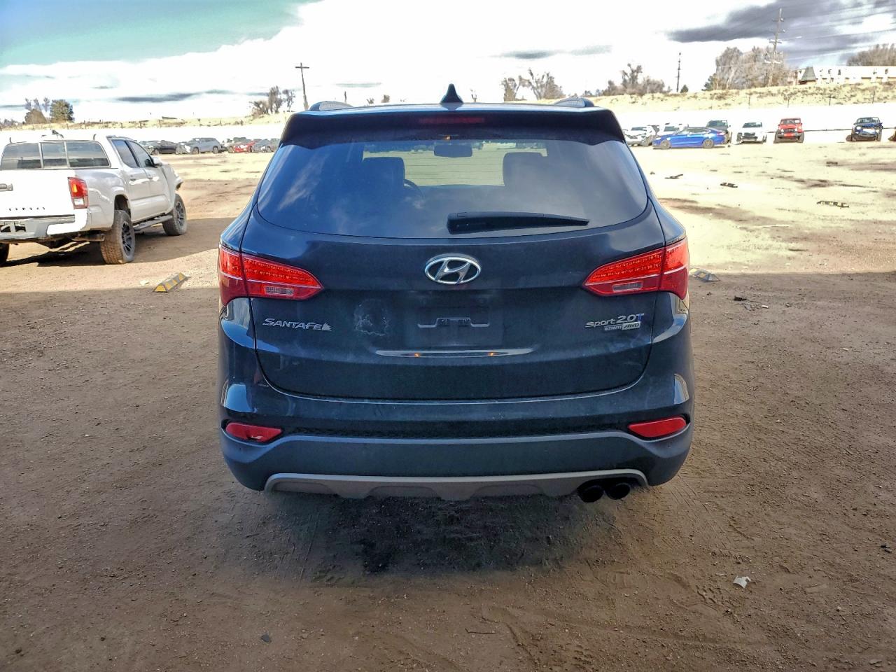 Hyundai SANTA FE Image 2