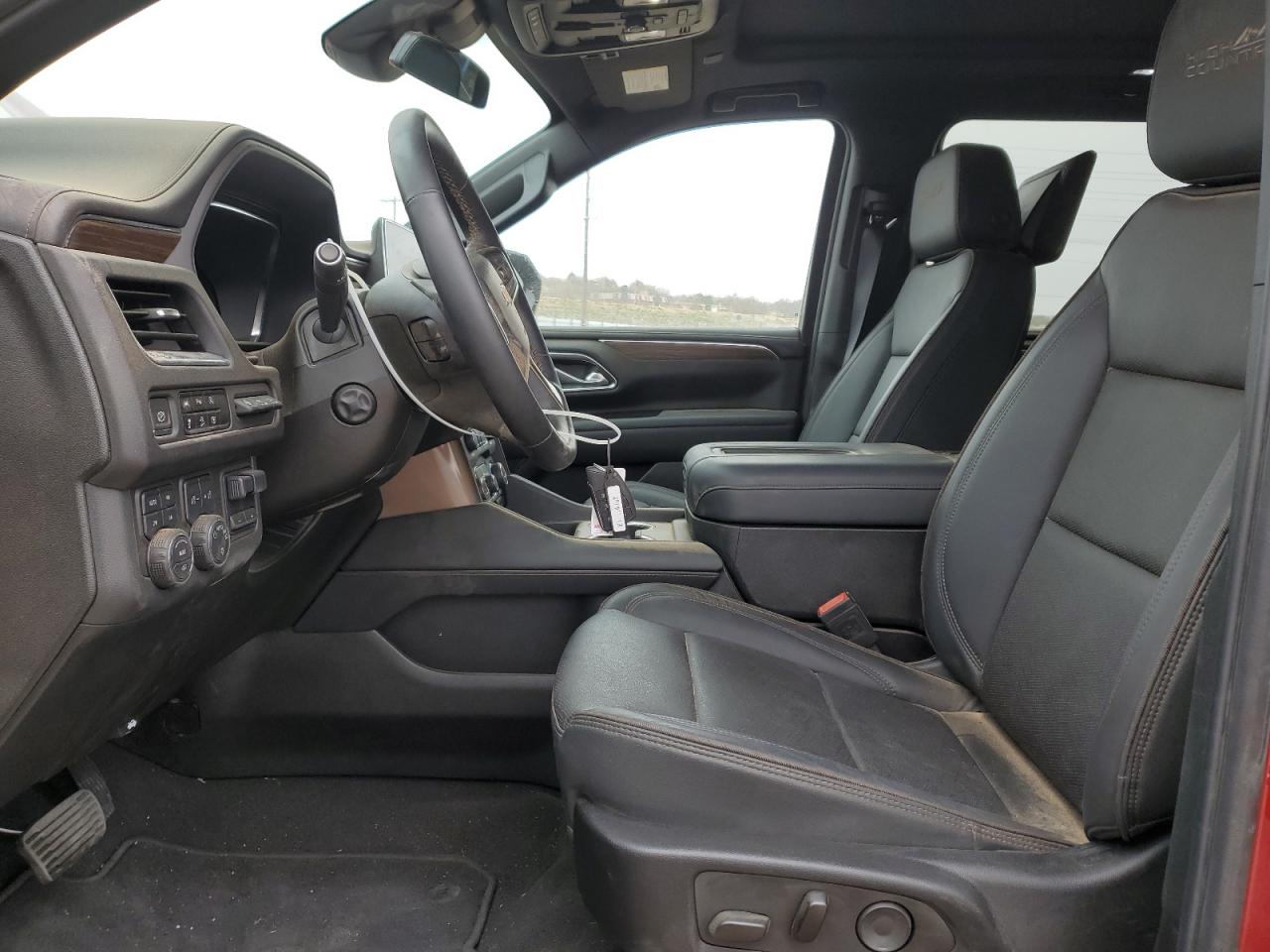 Chevrolet Suburban K1500 High Country Image 10