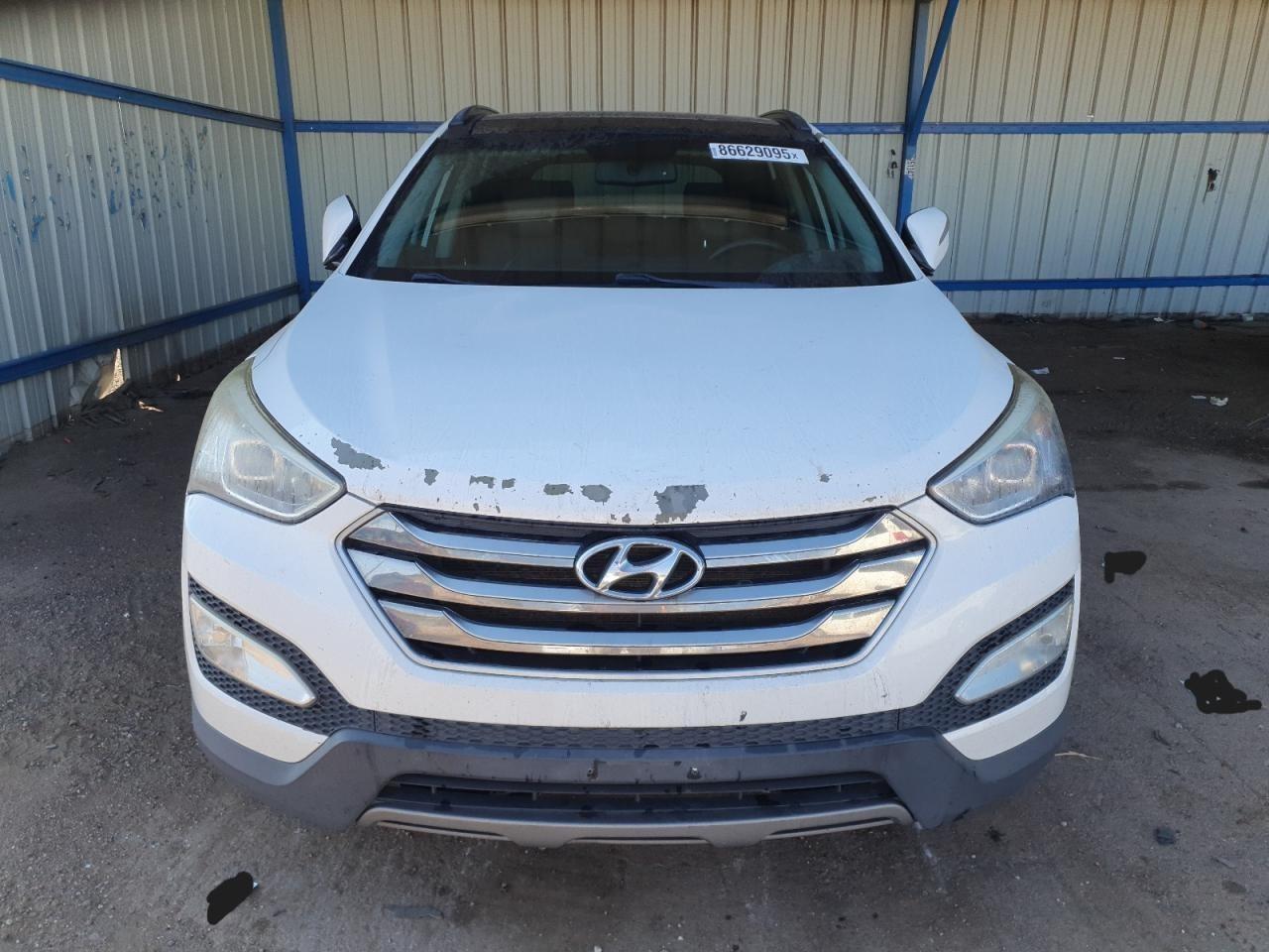 Hyundai SANTA FE Image 2