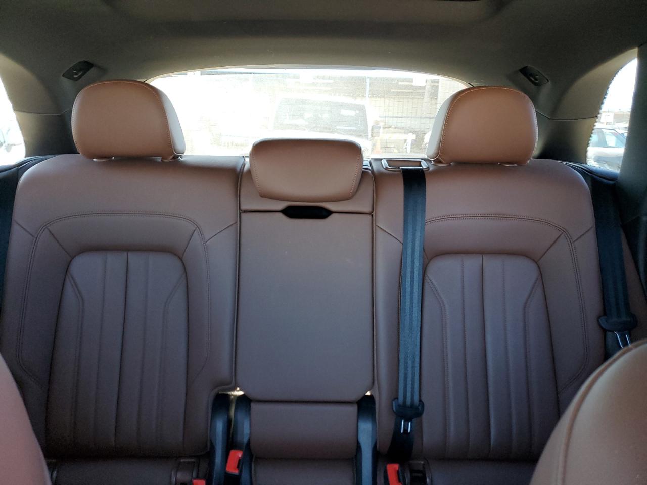 Audi Q5 Premium Plus Image 2