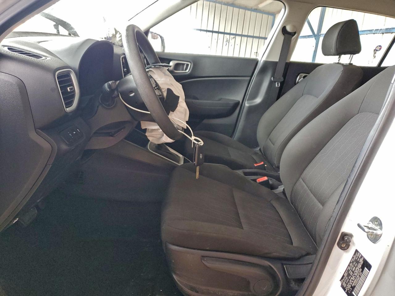 Hyundai VENUE Se Image 4