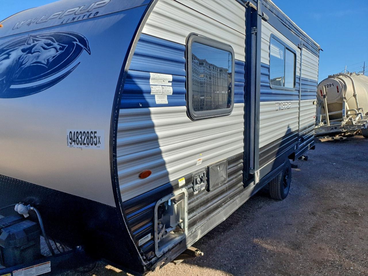 Cheo Trailer Image 7