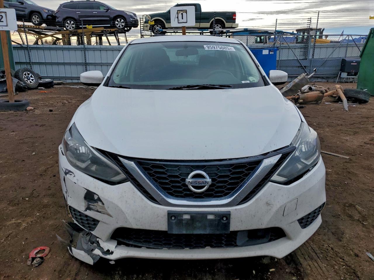 Nissan Sentra S Image 6