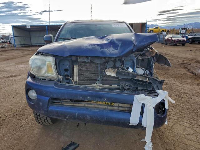 Toyota Tacoma Double Cab Image 4