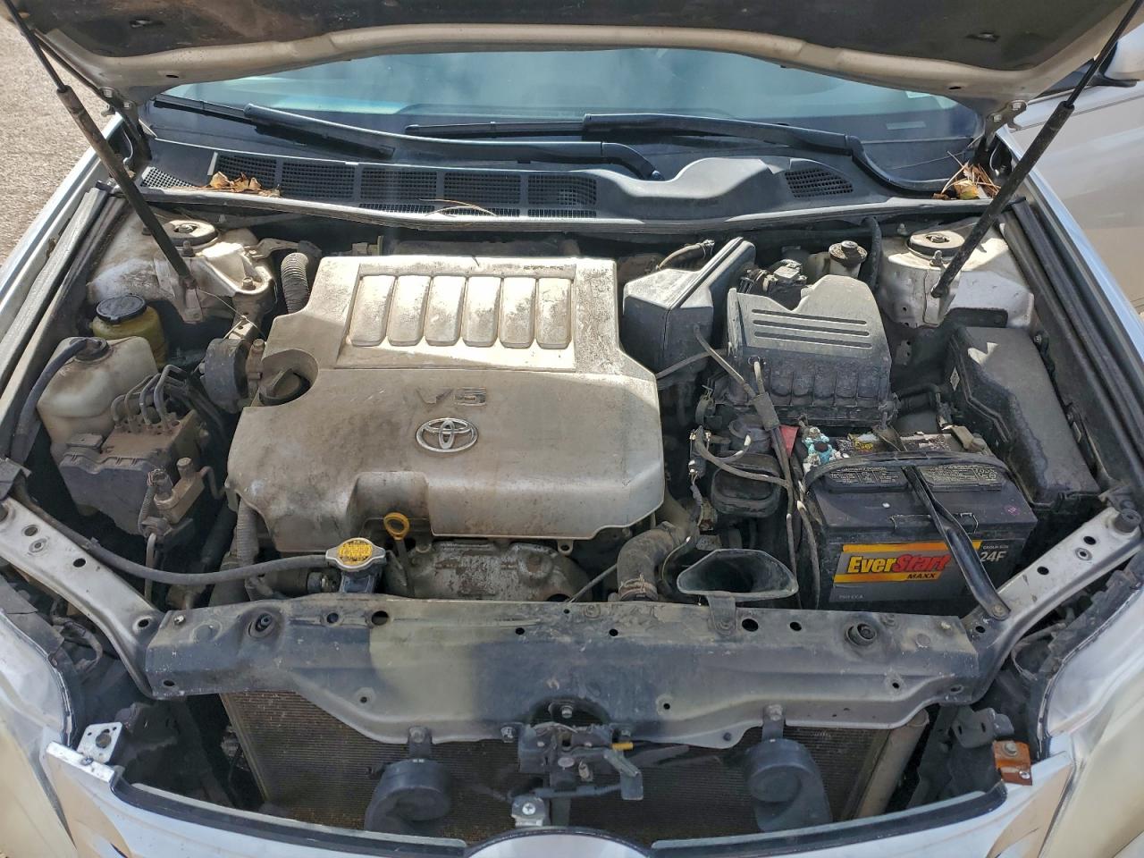 Toyota Avalon Base Image 9