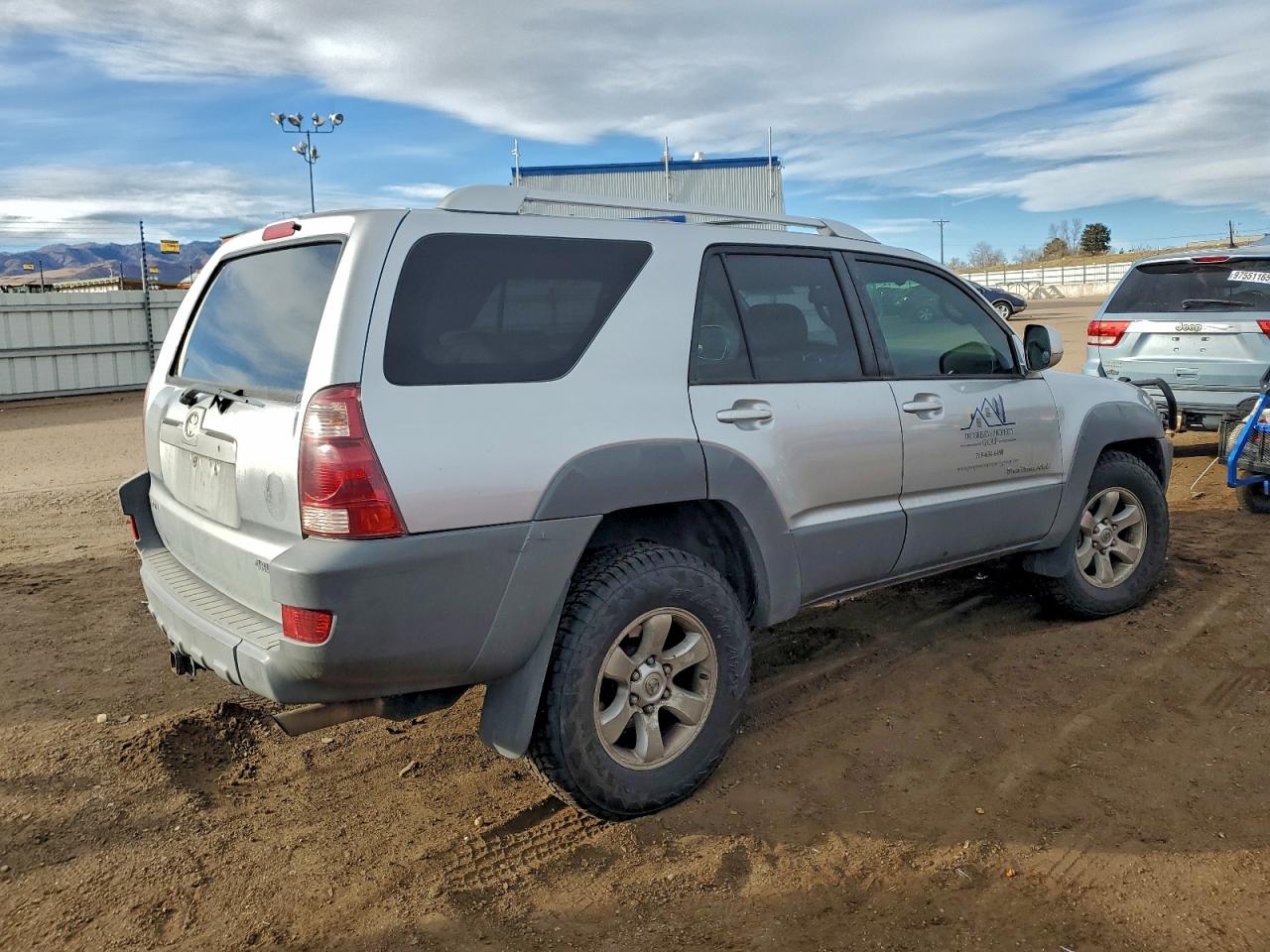Toyota 4Runner Sr5 Image 3