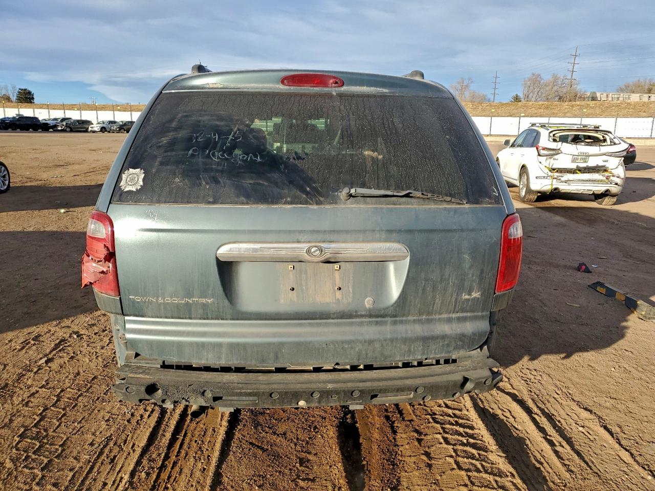 Chrysler Minivan Lx Image 2