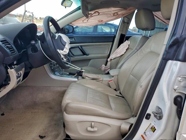 Subaru Legacy 2.5i Image 10