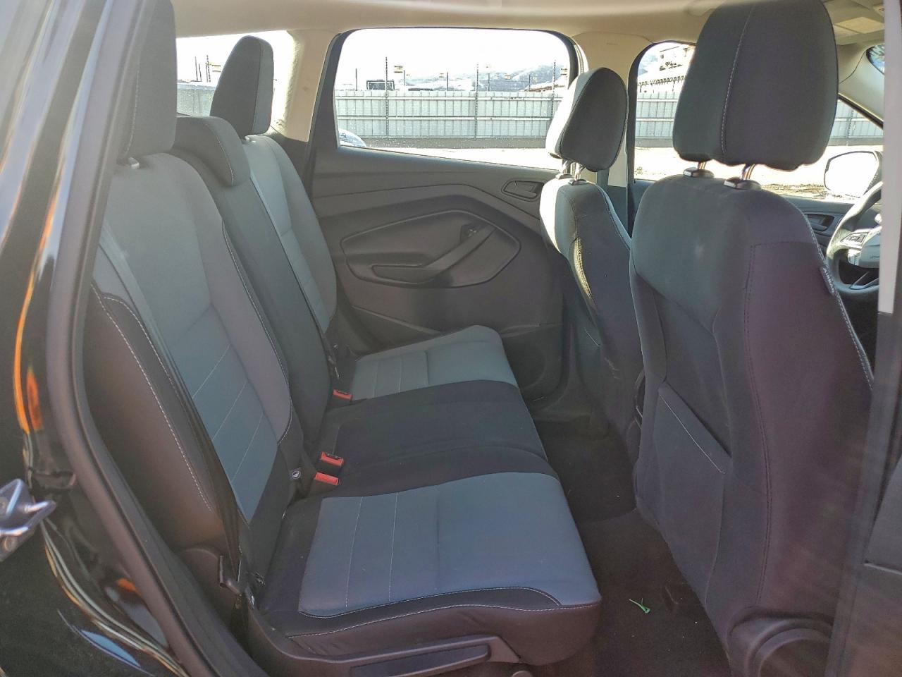 Ford Escape S Image 8