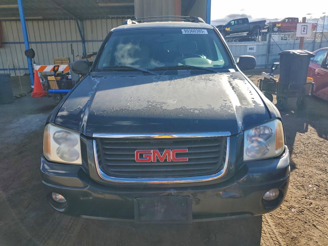 GMC Envoy Xl Image 4