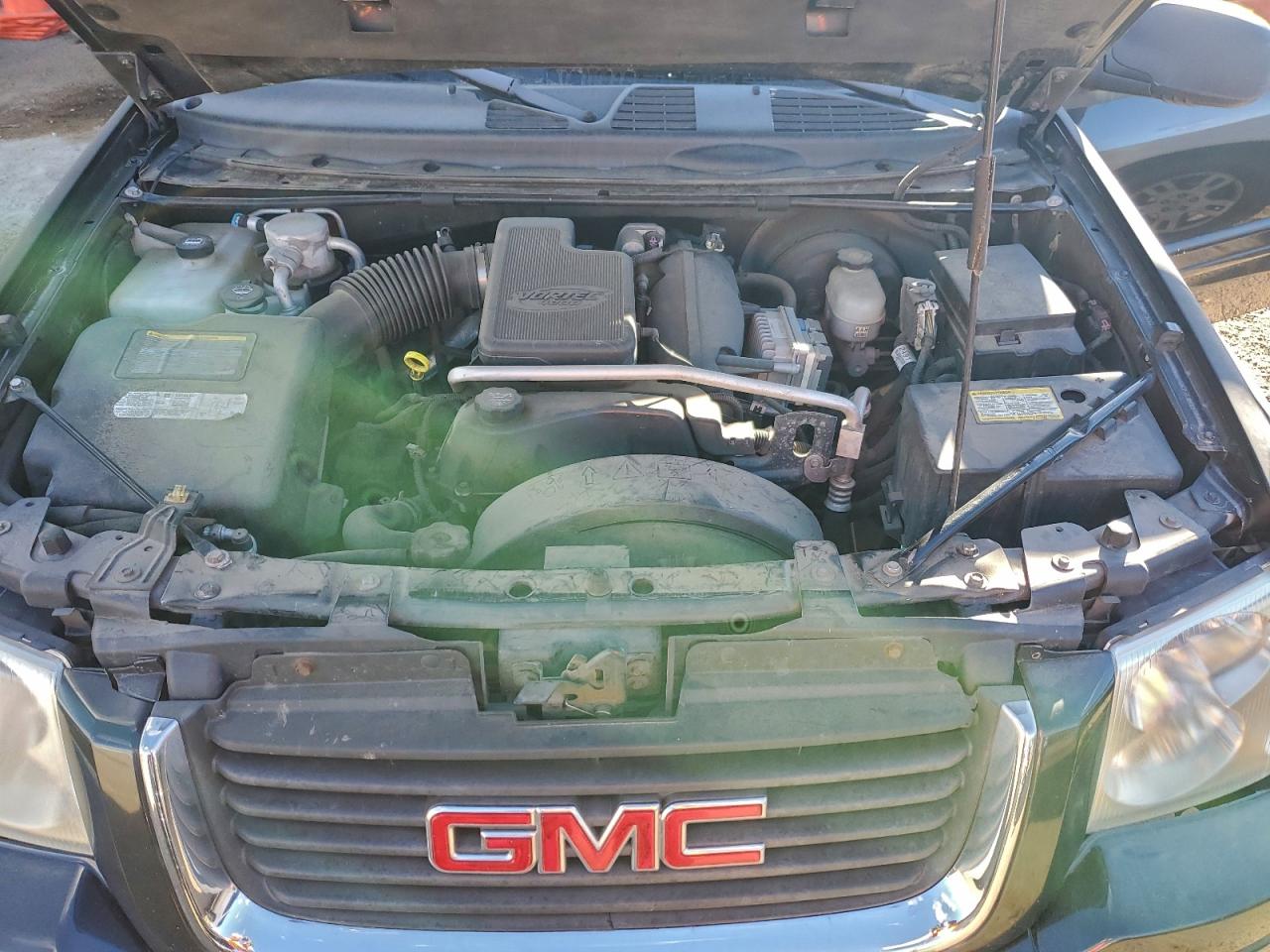 GMC Envoy Xl Image 10