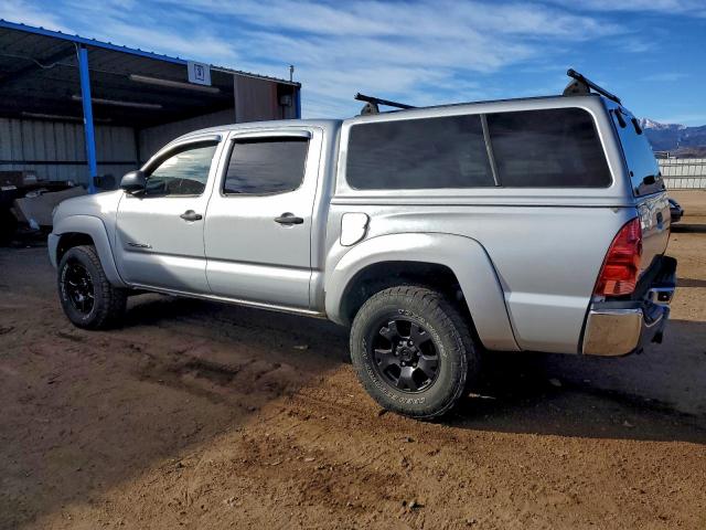 Toyota Tacoma Double Cab Image 4