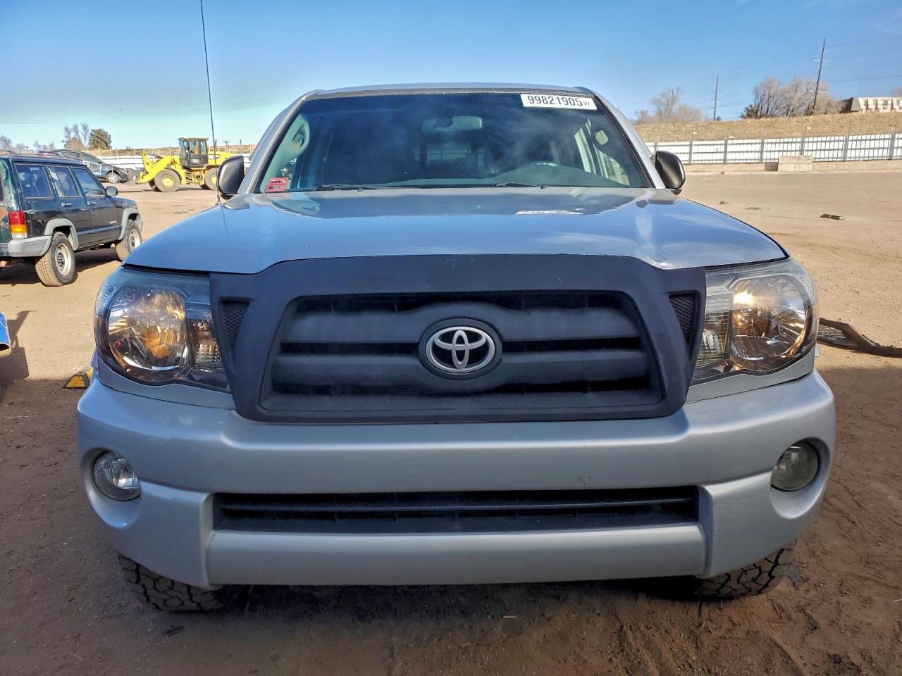Toyota Tacoma Double Cab Image 2