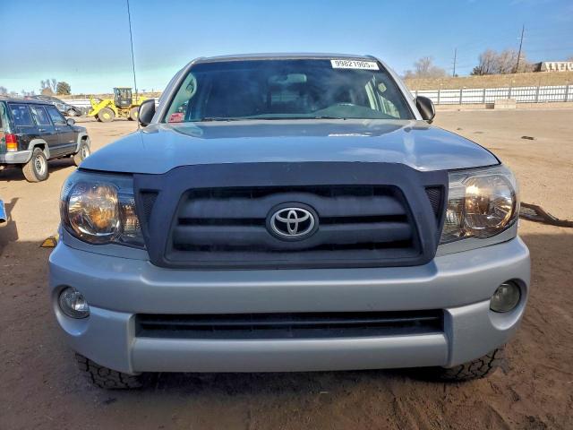 Toyota Tacoma Double Cab Image 2