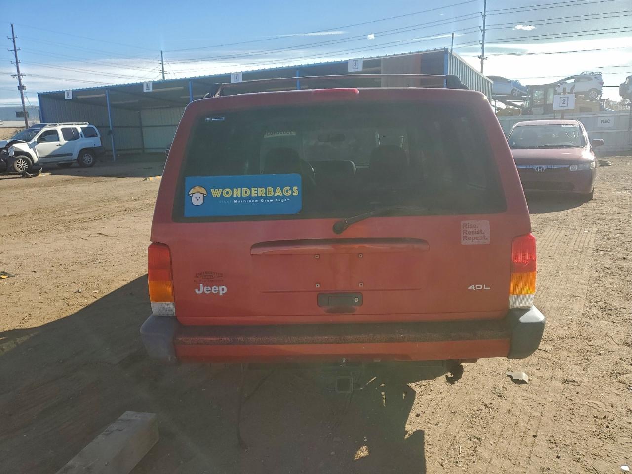 Jeep Grand Cherokee Sport Image 11