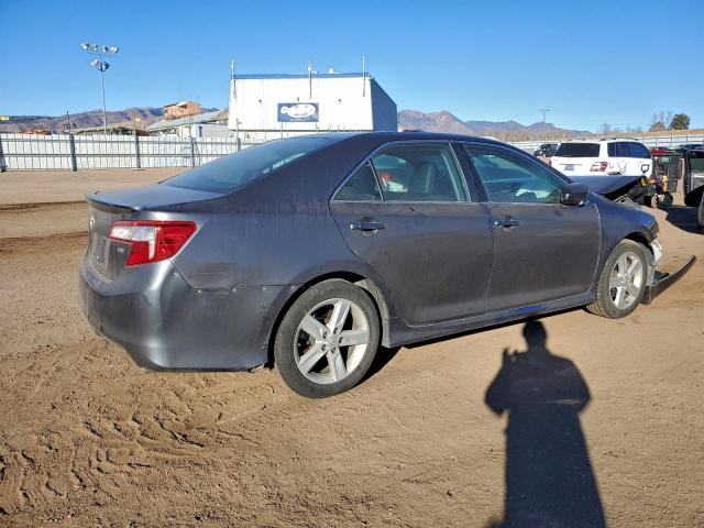 Toyota Camry L Image 4