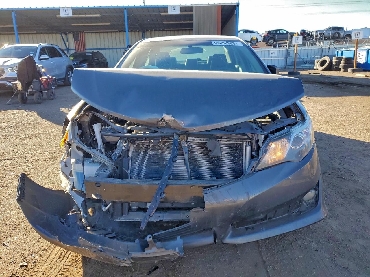 Toyota Camry L Image 10