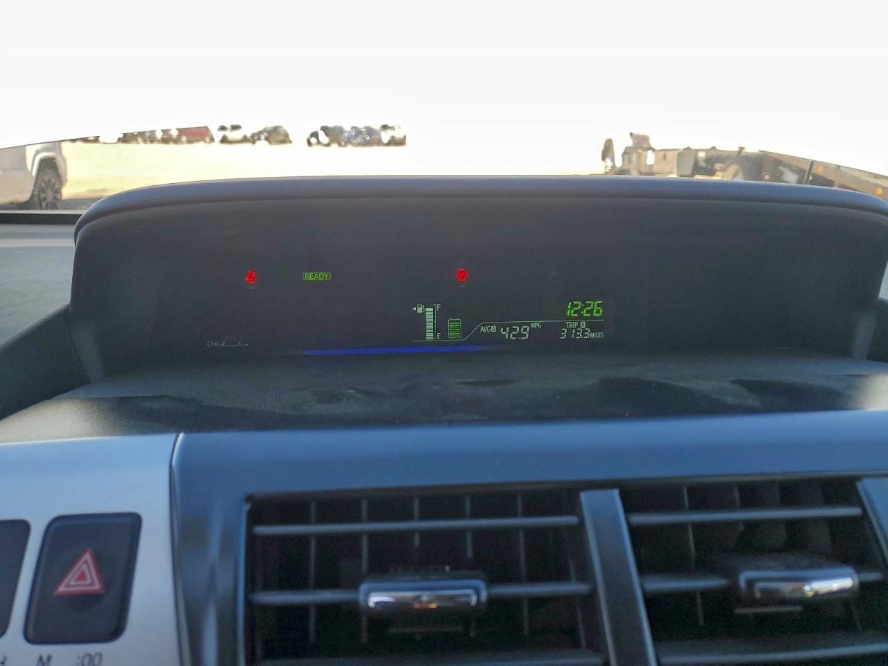 Toyota Prius Image 8