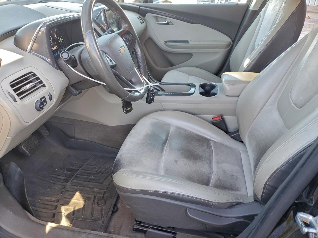 Chevrolet Volt Image 4