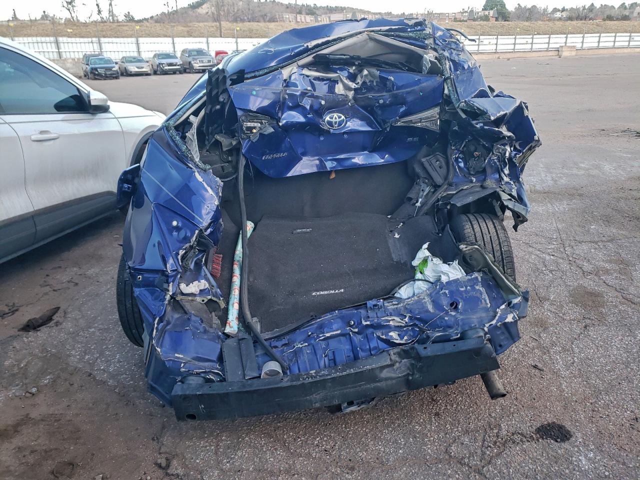 Toyota Corolla L Image 10