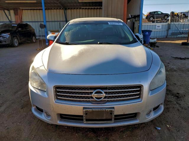 Nissan Maxima S Image 5