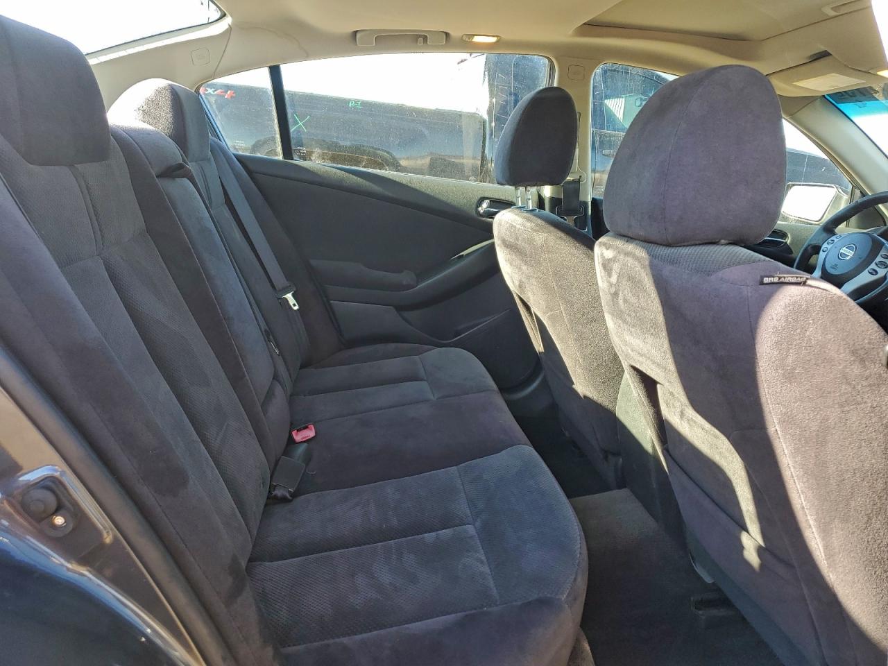 Nissan Altima 2.5 Image 4