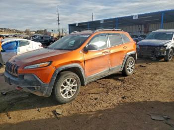  Salvage Jeep Cherokee