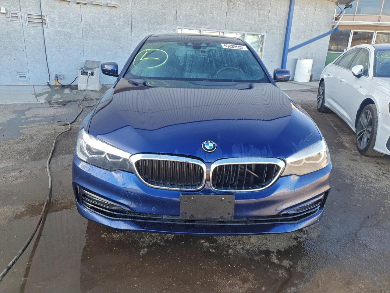 BMW 5 Series Xi Image 12