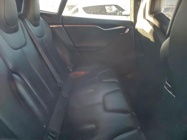 Tesla Model S 85d Image 12