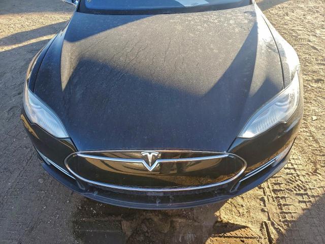 Tesla Model S 85d Image 9
