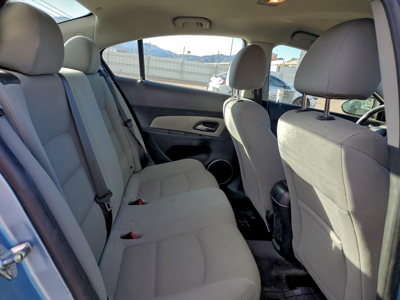 Chevrolet Cruze Eco Image 2