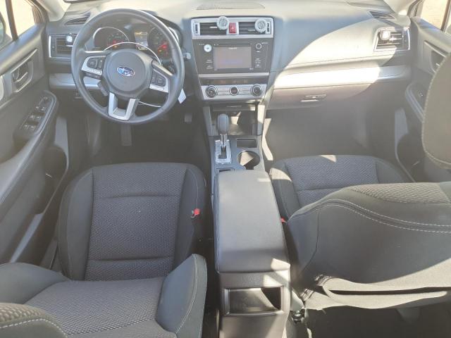 Subaru Outback 2.5i Image 6
