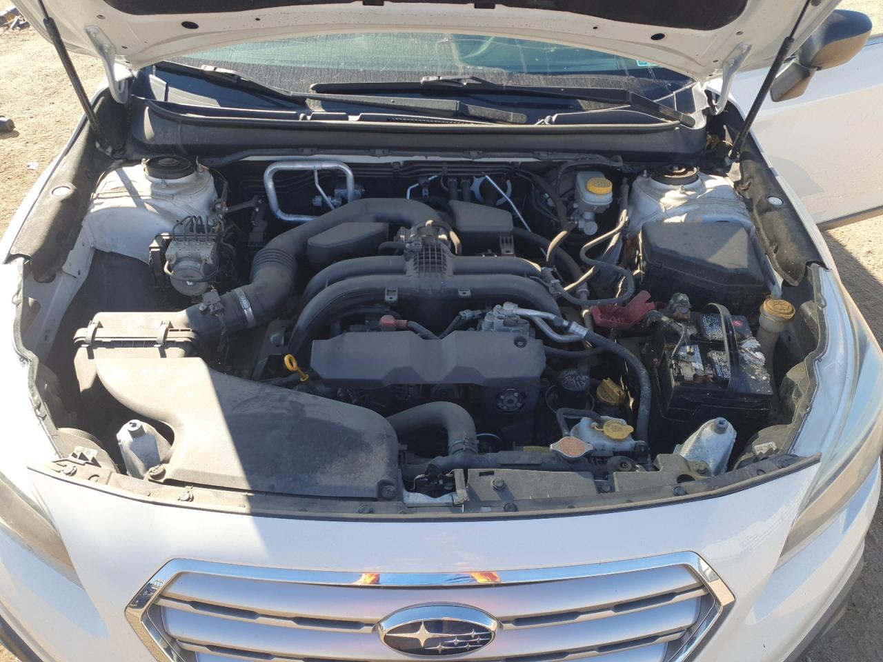 Subaru Outback 2.5i Image 14