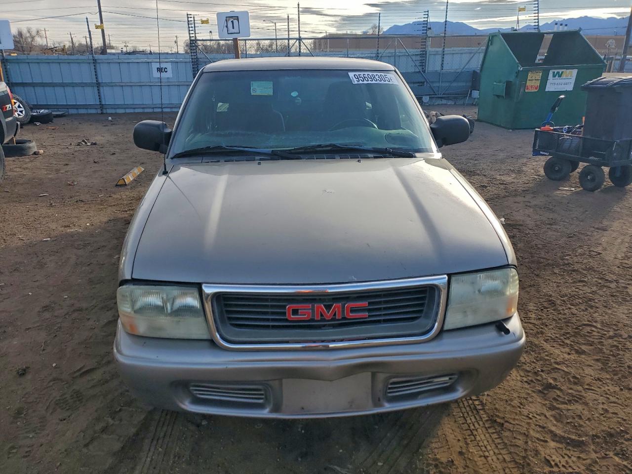 GMC Sonoma Image 8