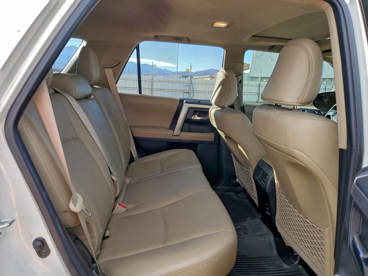 Toyota 4Runner Sr5/sr5 Premium Image 3