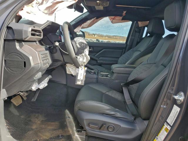 Toyota Tacoma Double Cab Image 6