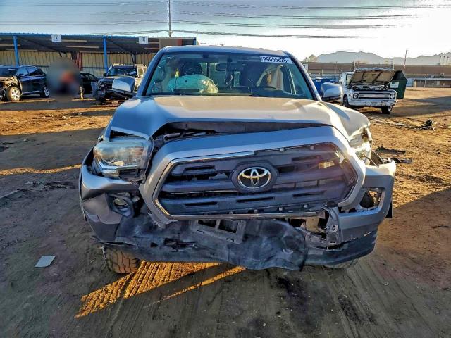 Toyota Tacoma Access Cab Image 10
