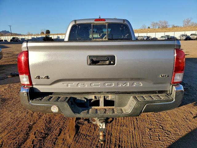 Toyota Tacoma Access Cab Image 8