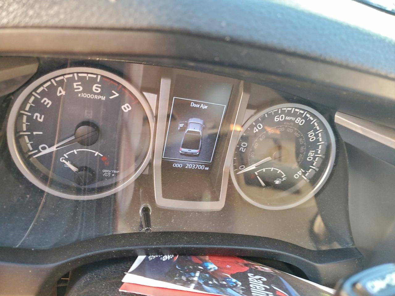 Toyota Tacoma Access Cab Image 9