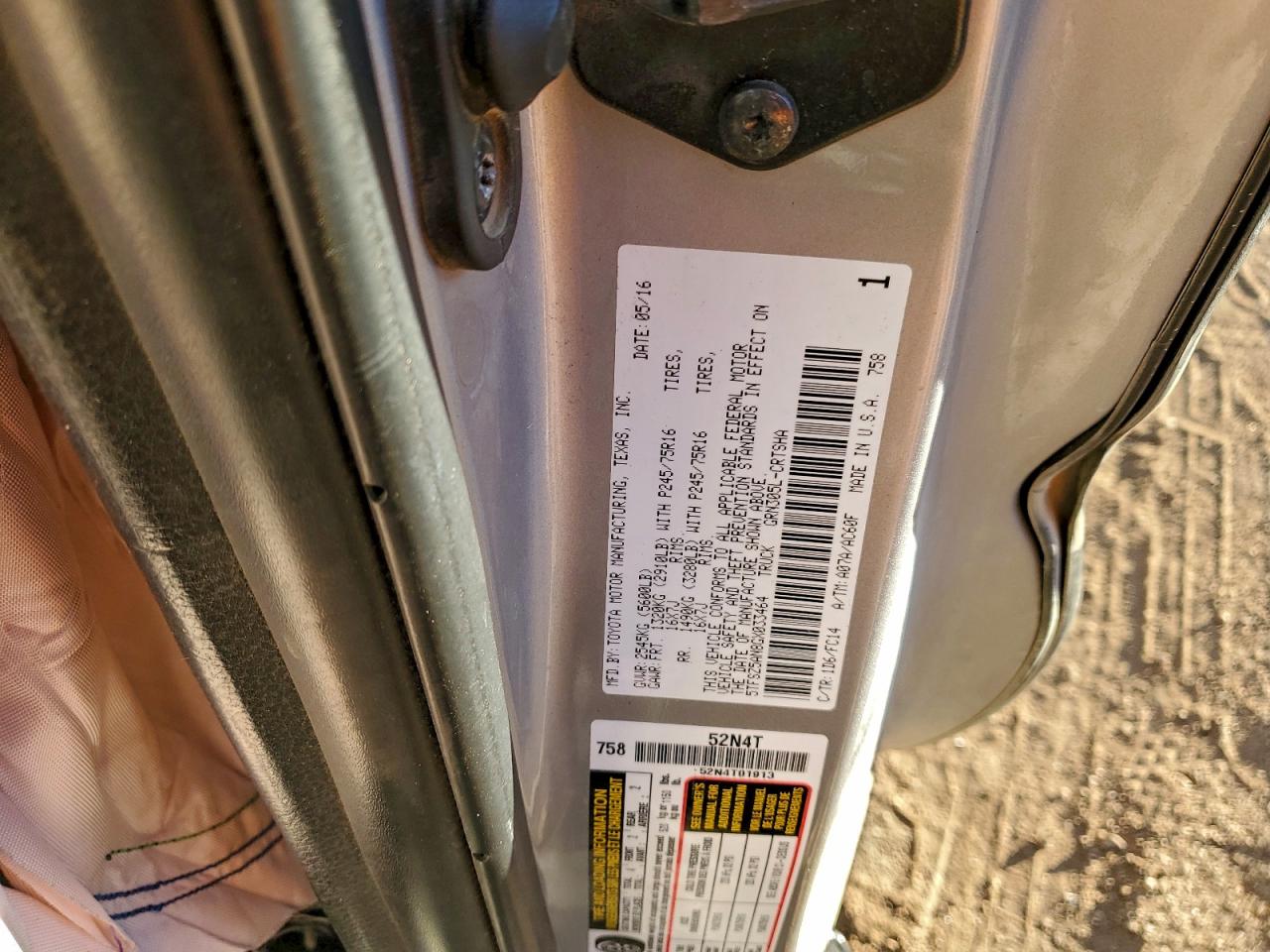 Toyota Tacoma Access Cab Image 11