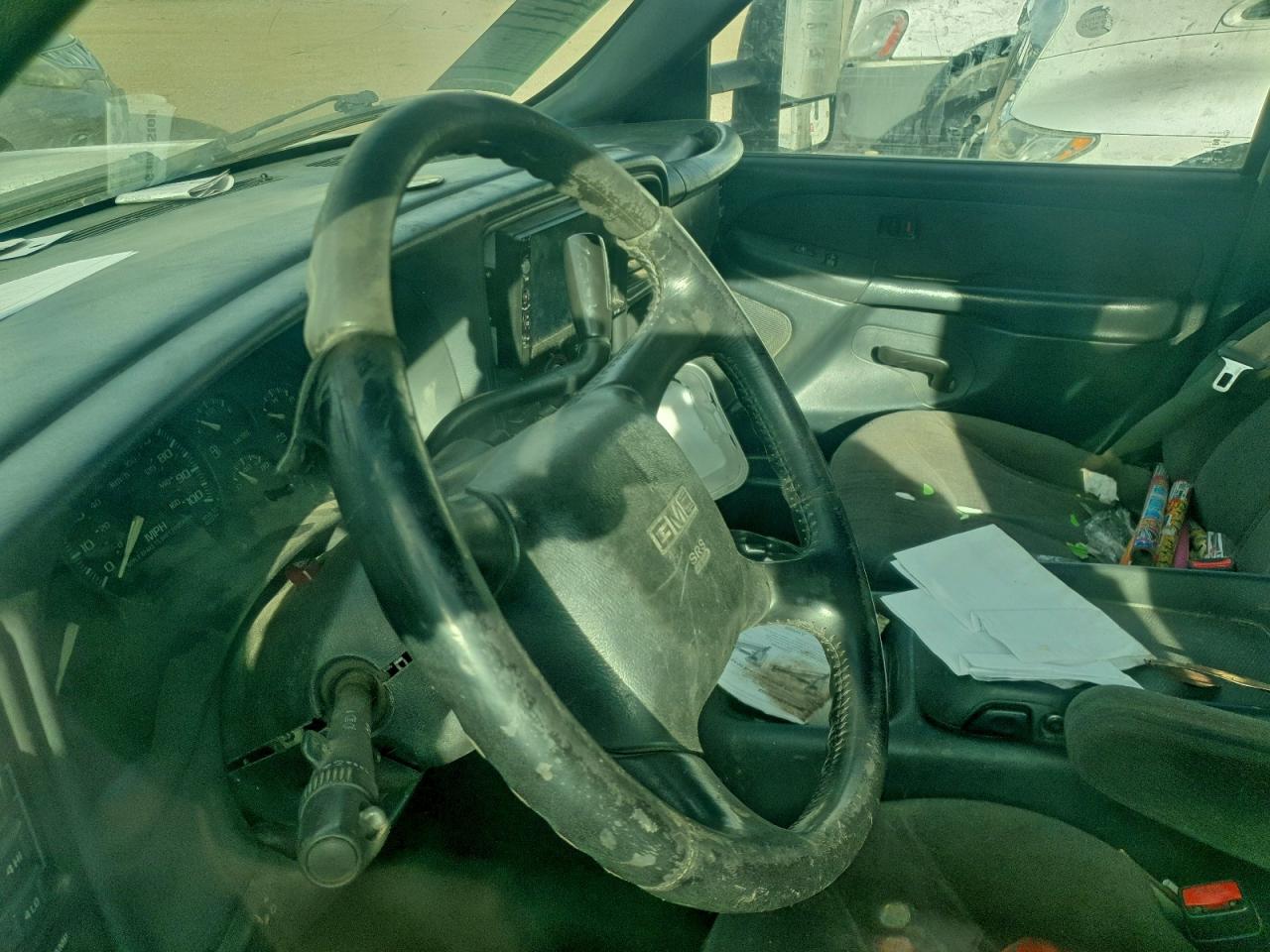 GMC Sierra K3500 Image 2