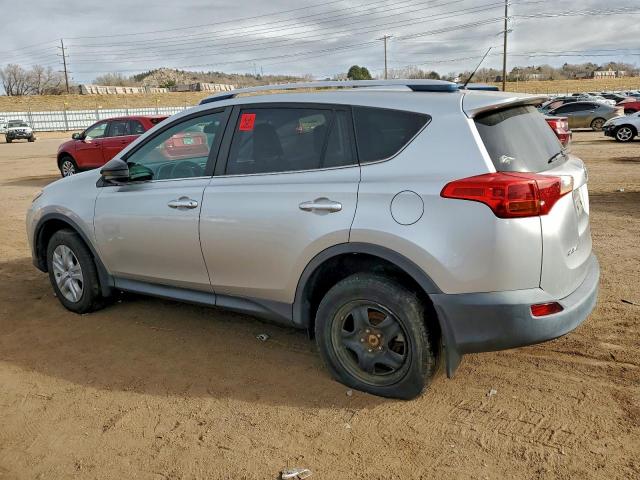 Toyota RAV4 Le Image 8