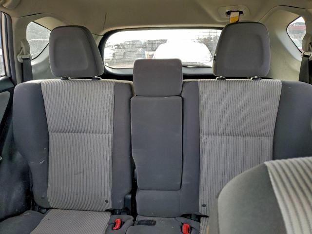 Toyota RAV4 Le Image 4
