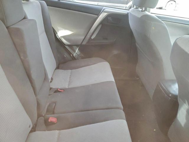 Toyota RAV4 Le Image 6