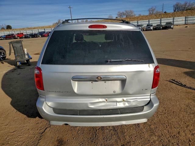 Chrysler Minivan Lx Image 7