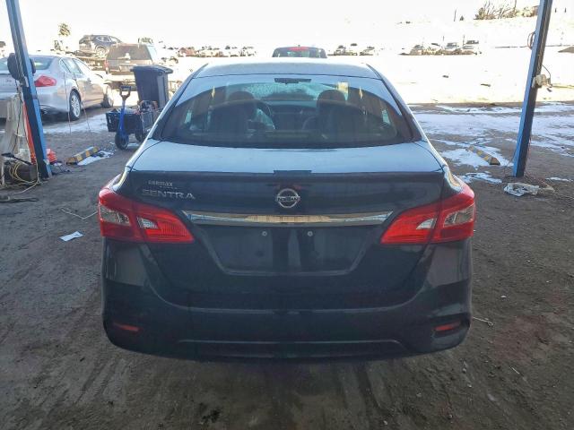 Nissan Sentra S Image 4