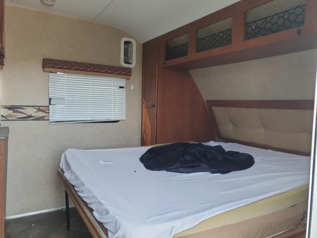 Coyo Trailer Image 10