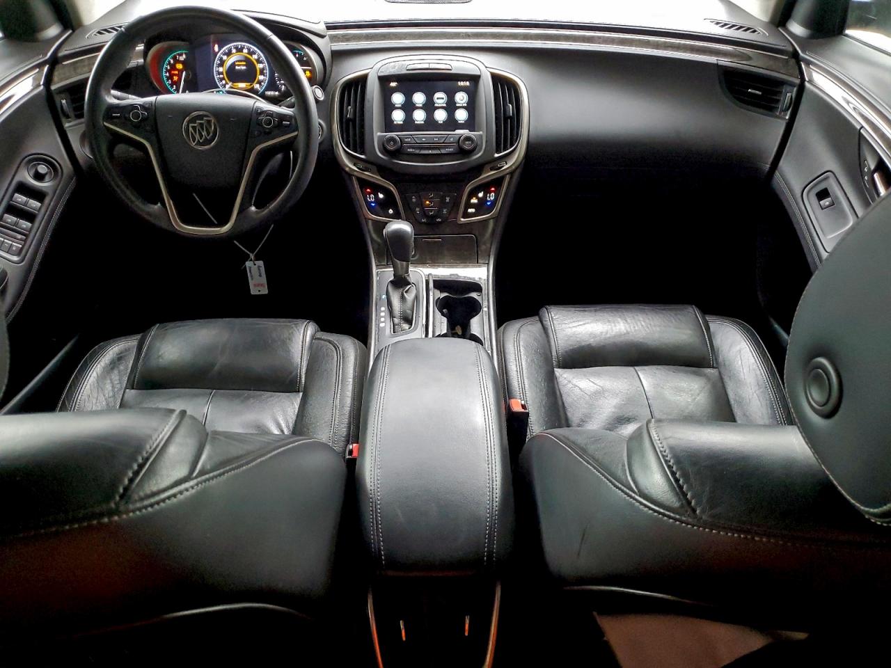 Buick LaCrosse Image 12