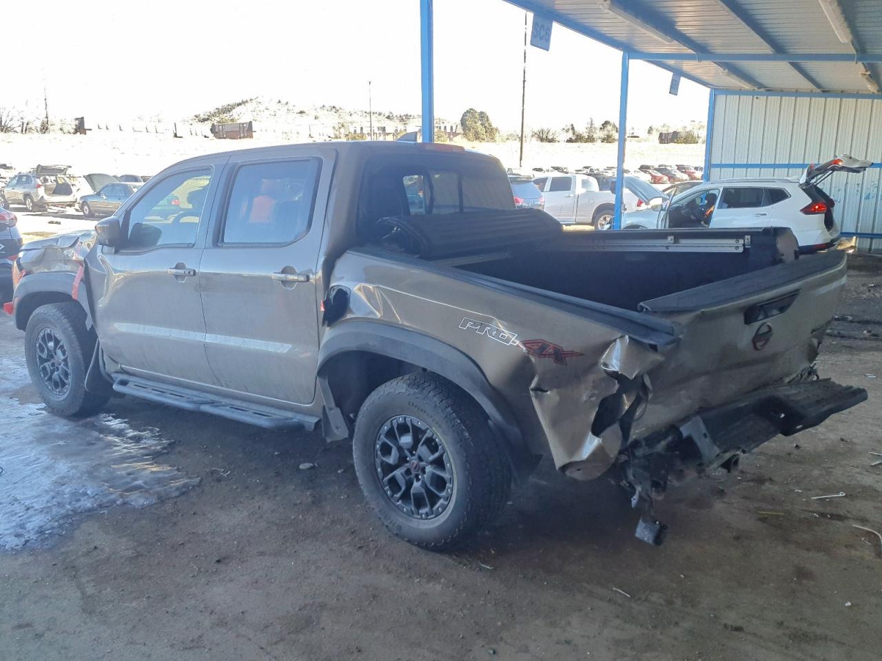 Nissan Frontier S Image 2