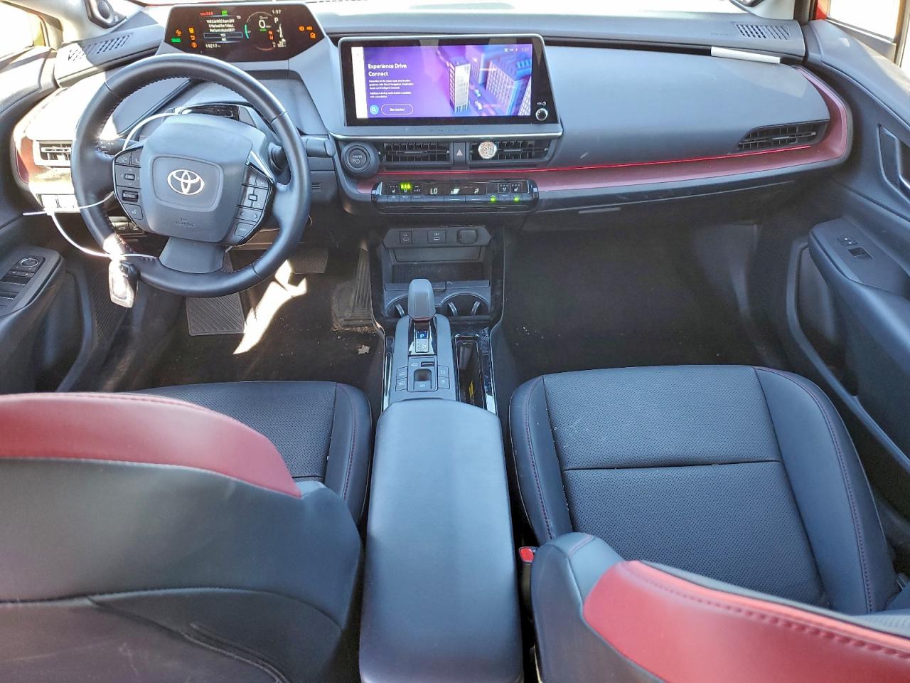 Toyota Prius Se Image 7